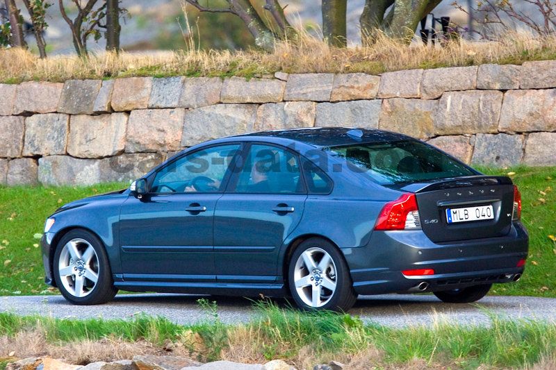 Volvo S40