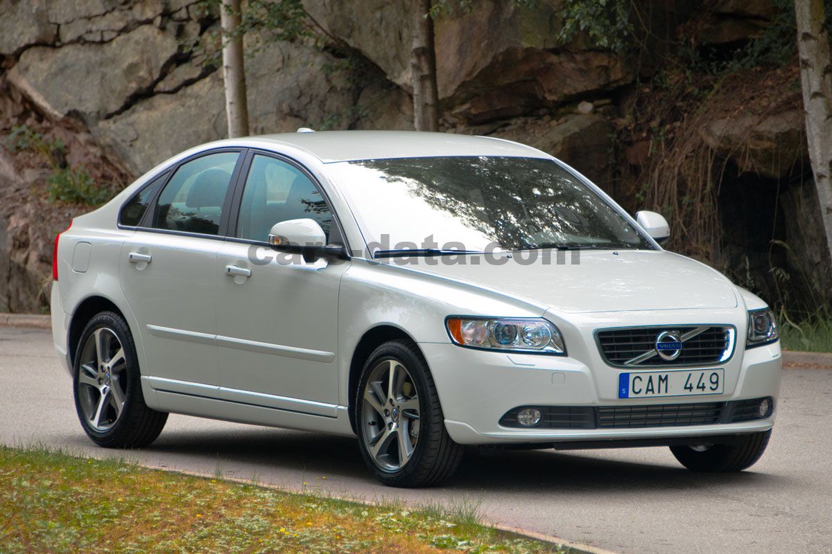 Volvo S40