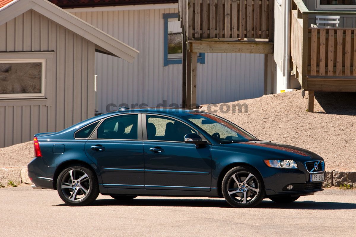 Volvo S40