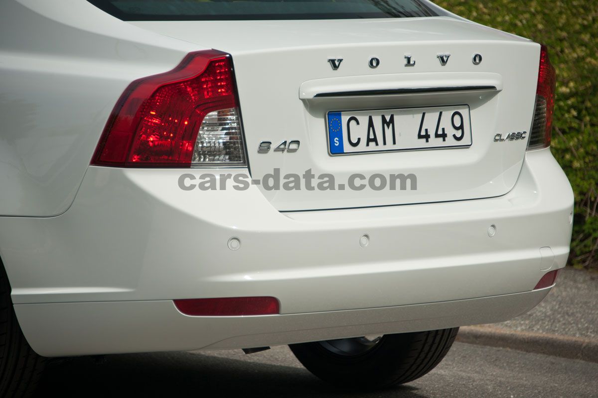 Volvo S40