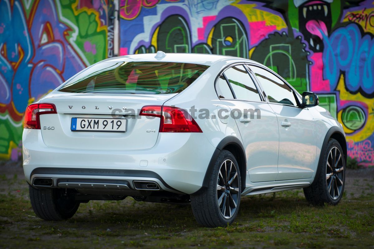 Volvo S60 Cross Country