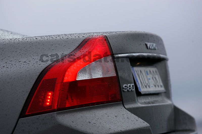 Volvo S80