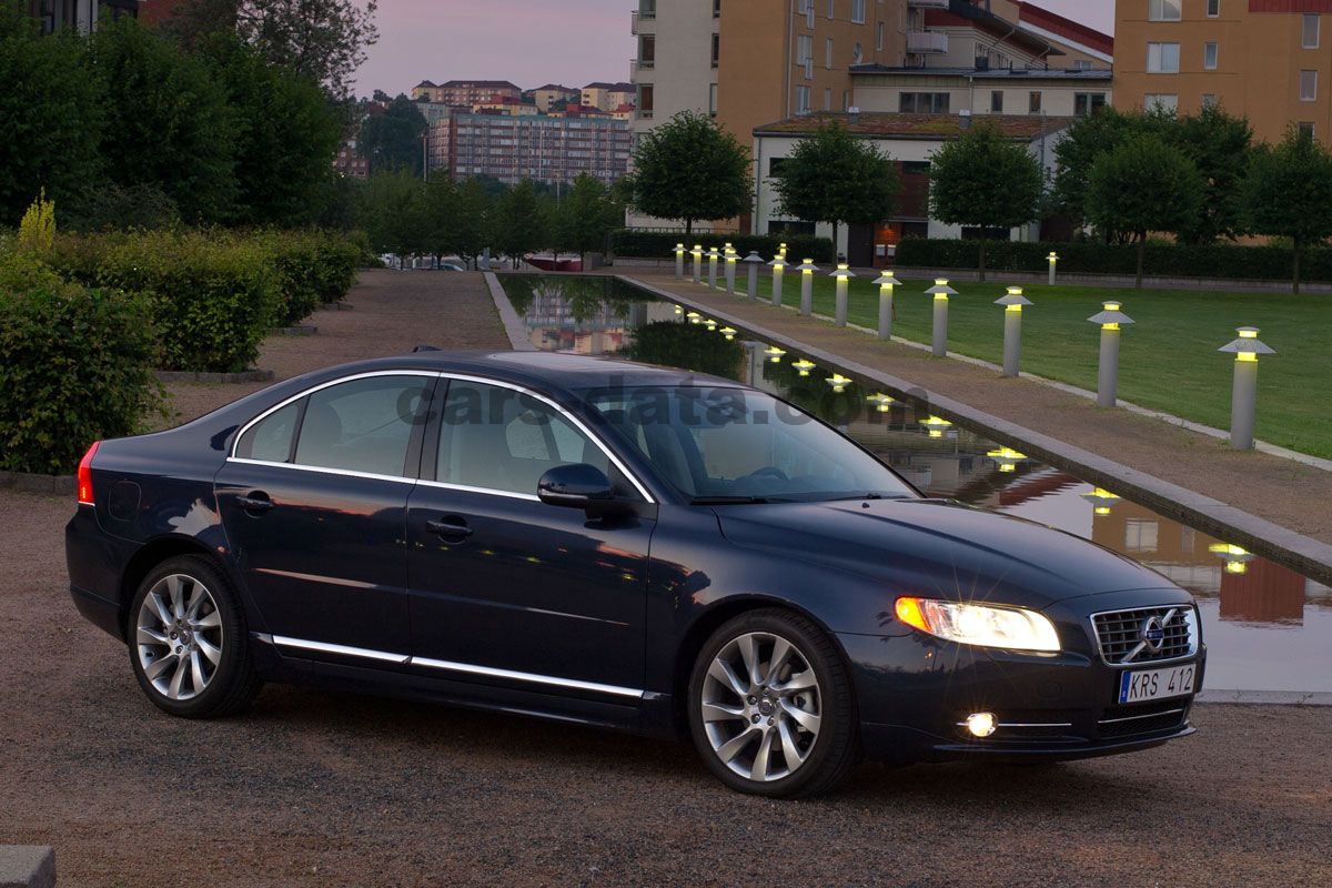 Volvo S80