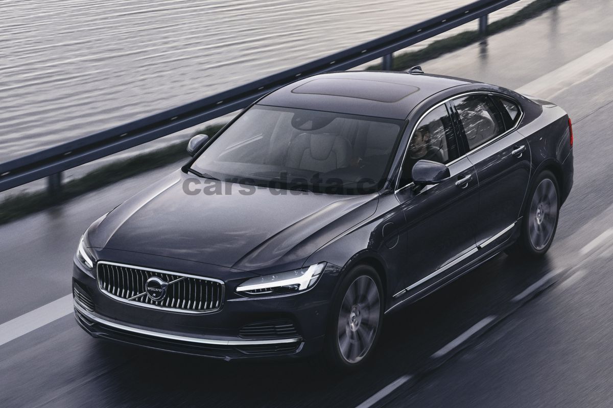 Volvo S90