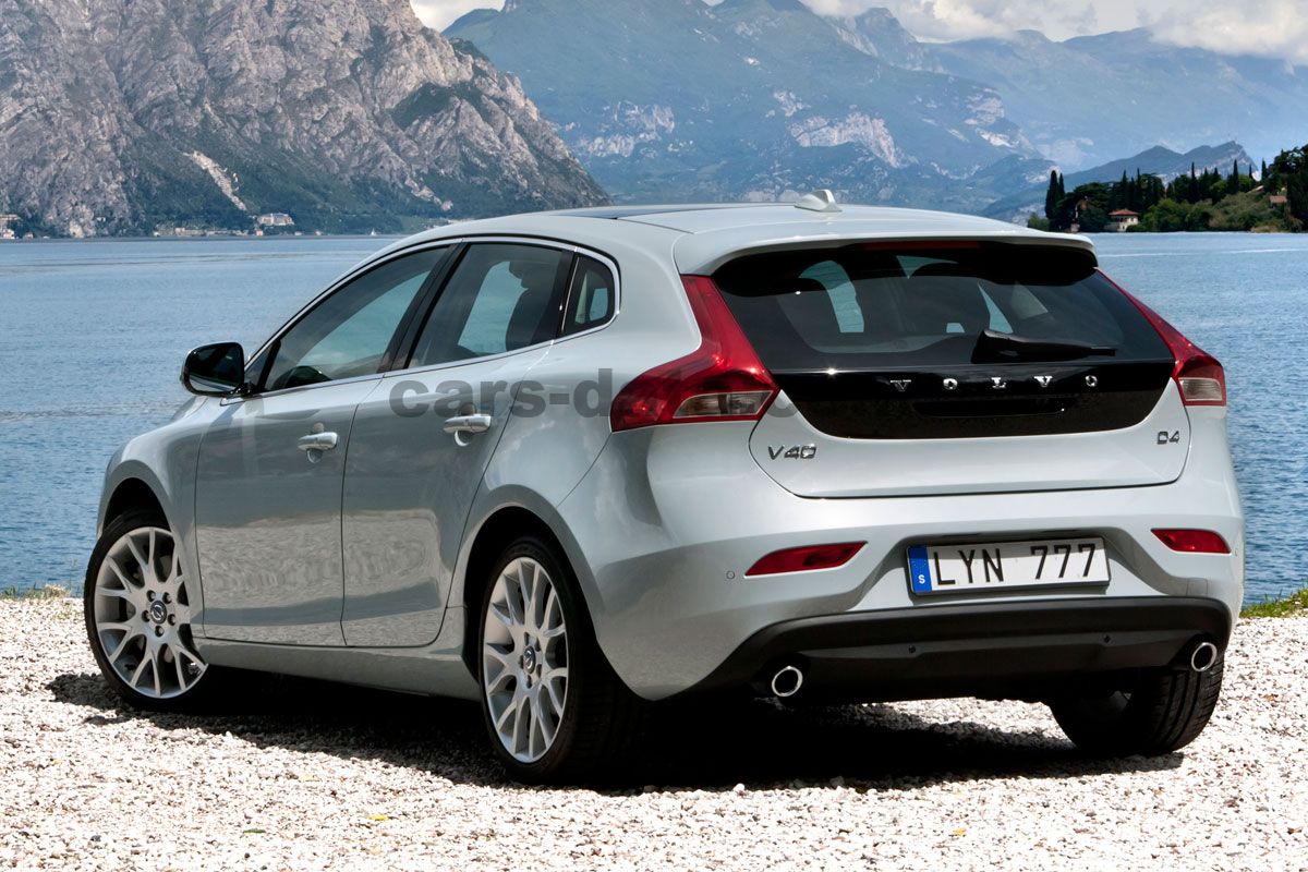 Volvo V40