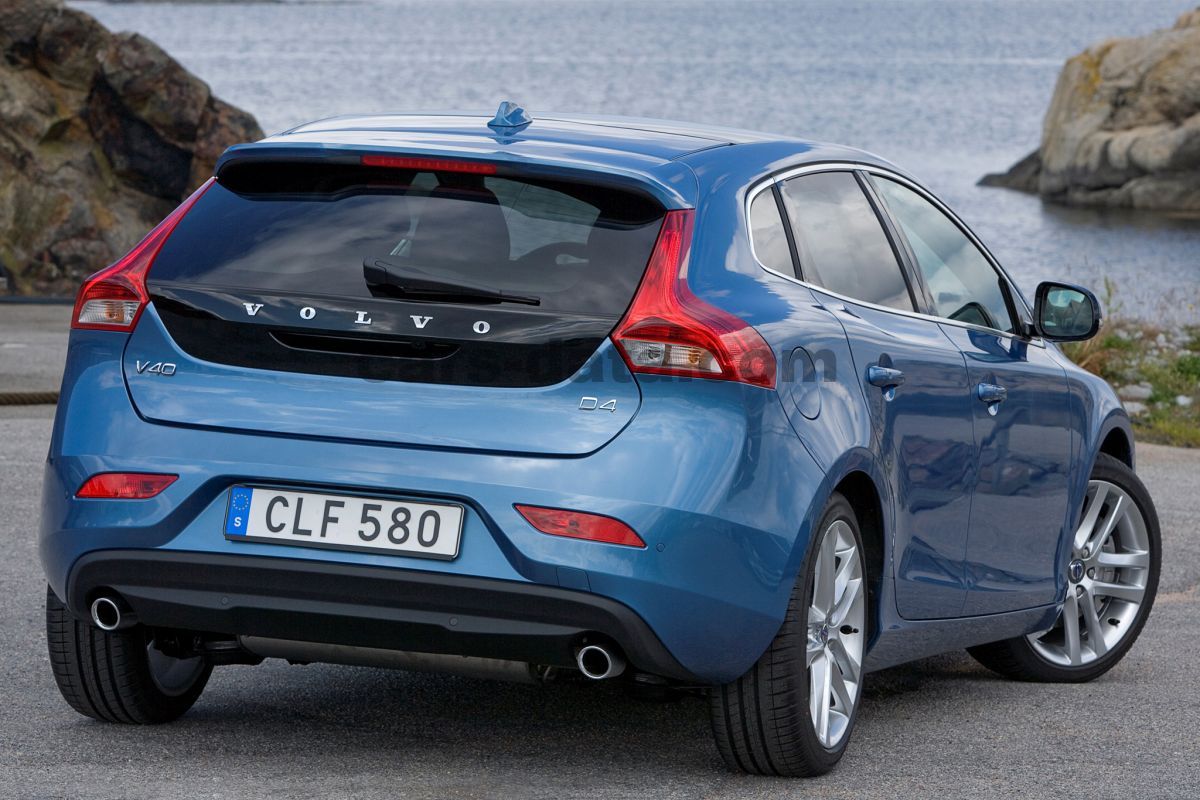 Volvo V40