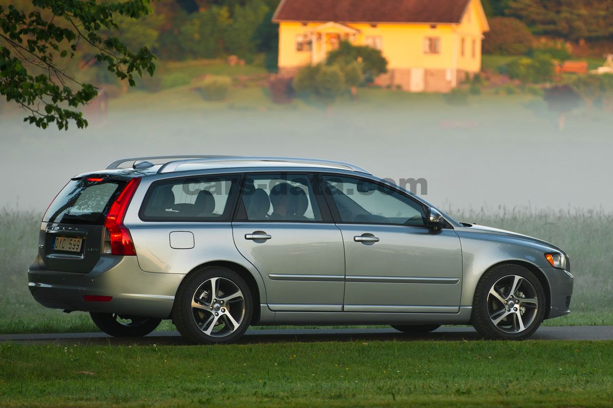 Volvo V50