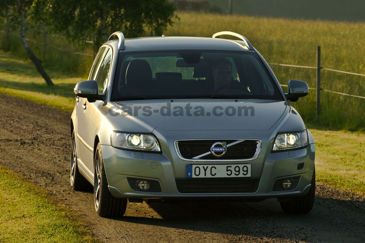 Volvo V50