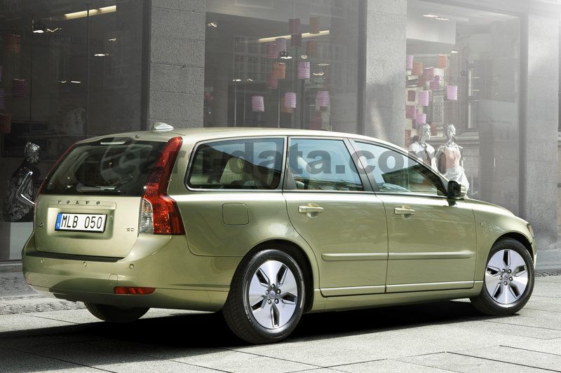 Volvo V50