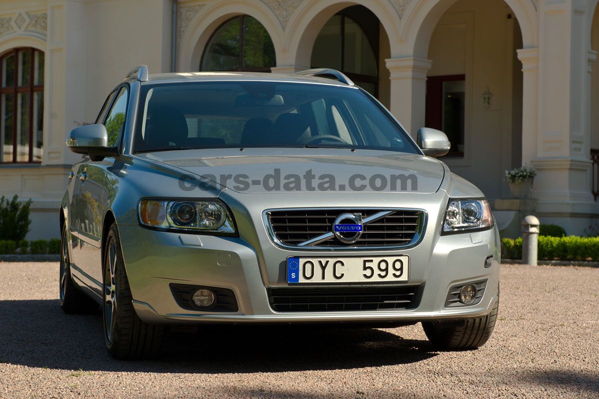 Volvo V50