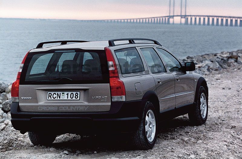 Volvo V70 Cross Country 2000 pictures (3 of 4)