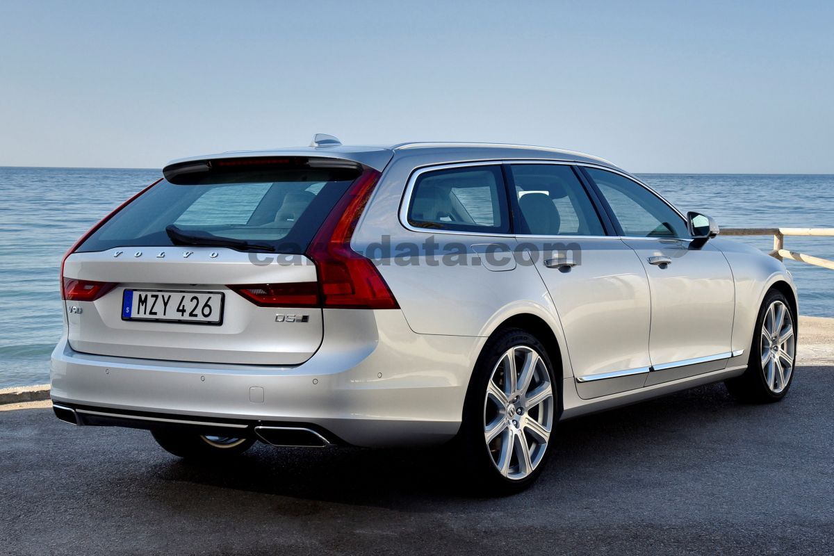 Volvo V90 Cross Country