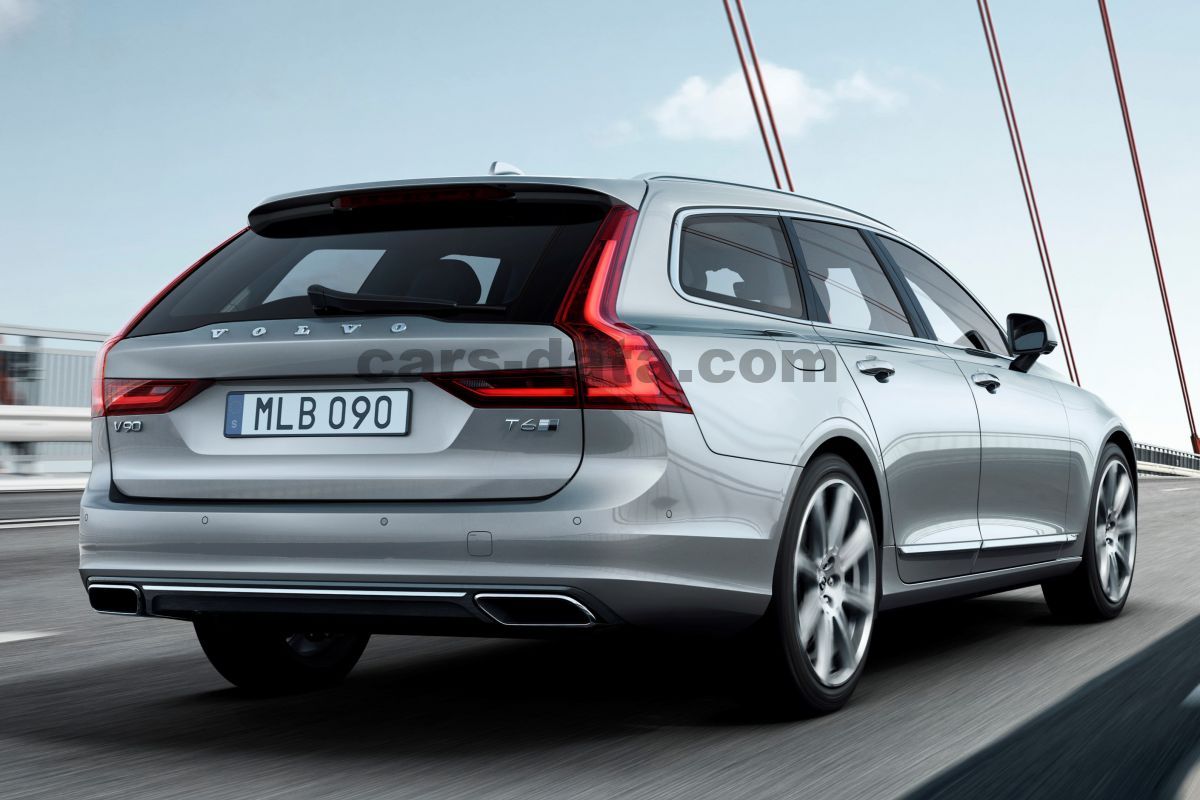 Volvo V90 Cross Country