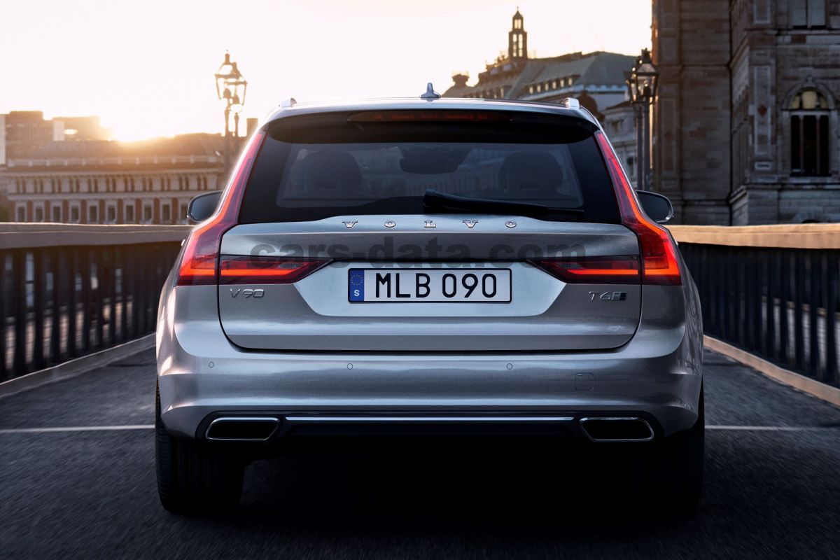 Volvo V90 Cross Country