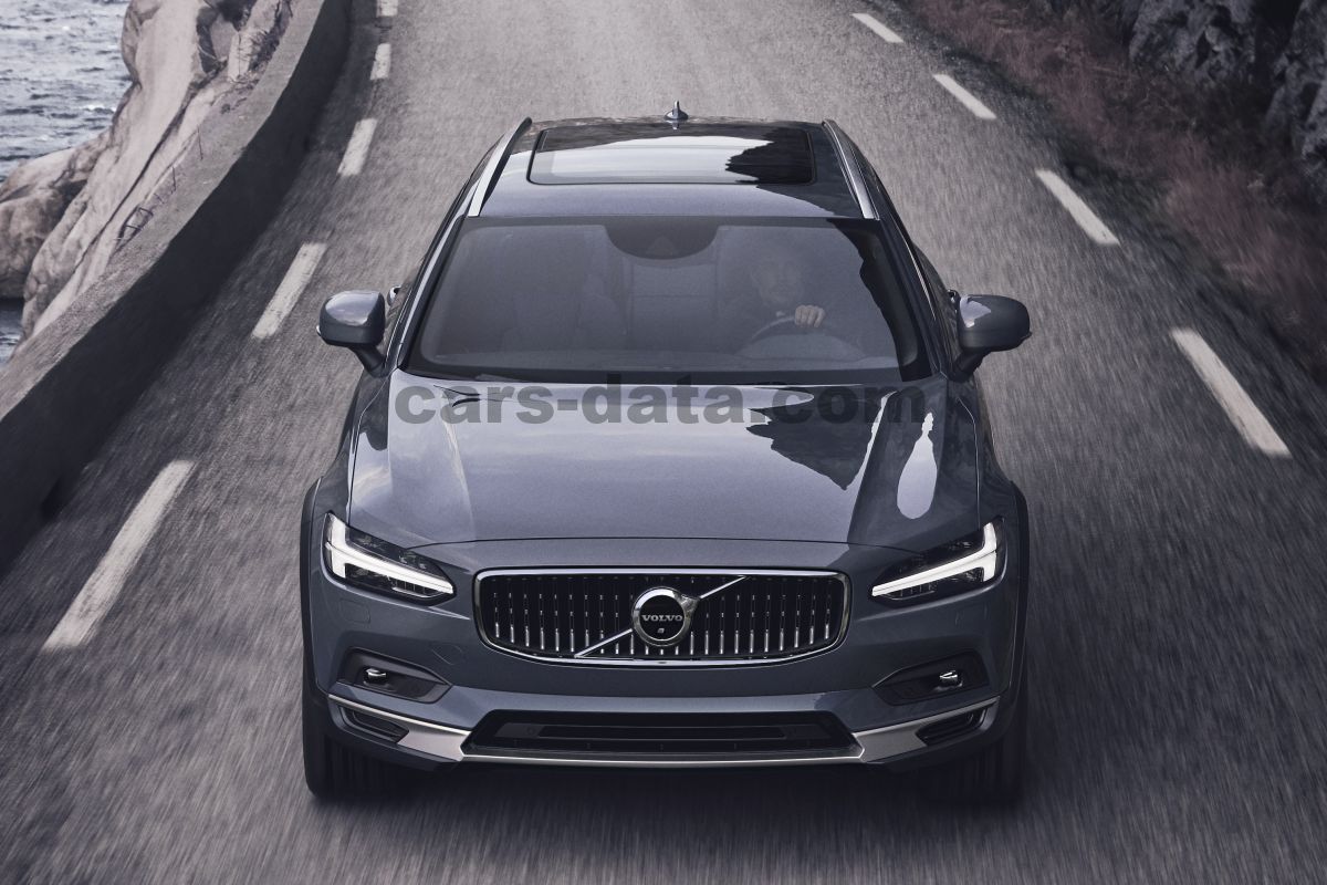 Volvo V90 Cross Country