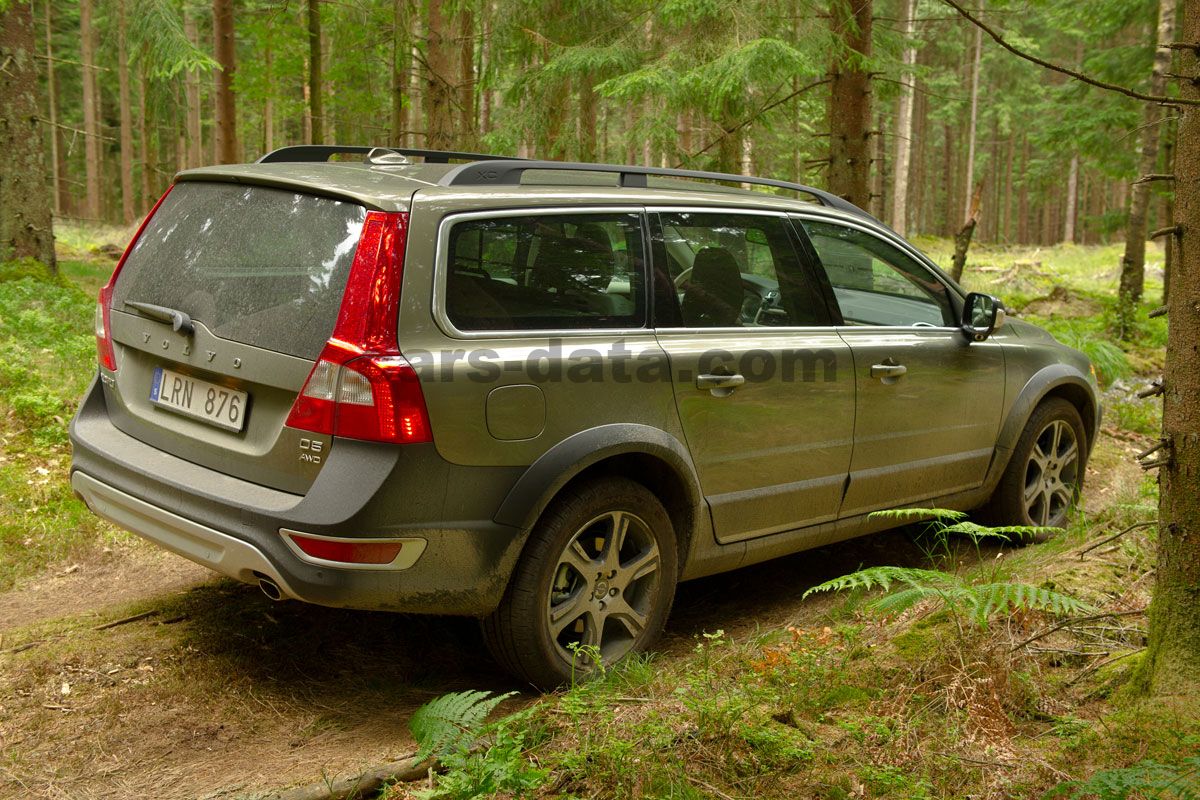Volvo XC70 2011 pictures (6 of 31) | cars-data.com